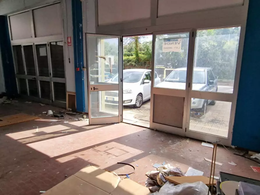 Immagine 7 di Magazzino in vendita  in Via Achille Barilatti, 41, 60127 Ancona AN, Italia a Ancona