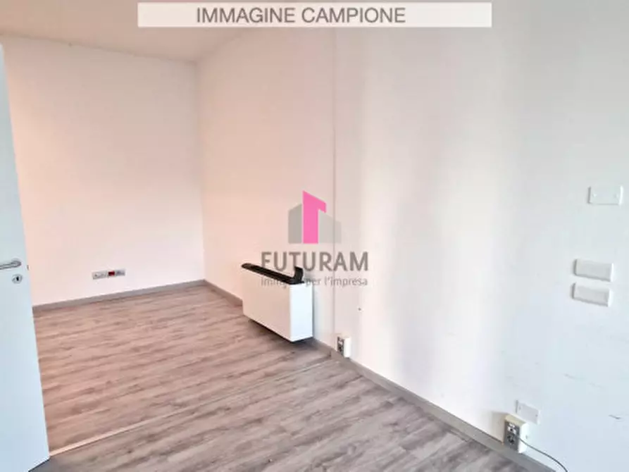 Immagine 9 di Ufficio in vendita  in via roma 1 a Pianiga