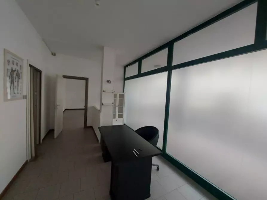 Immagine 3 di Negozio in affitto  in Vicolo Filippo Corridoni 10 a Gorgonzola