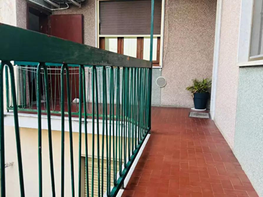 Immagine 10 di Appartamento in vendita  in VIA. VICOLO GOBBO N.8 a Carpenedolo