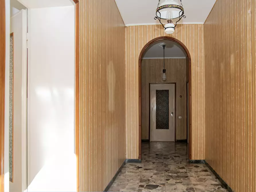 Immagine 10 di Villa in vendita  in Via delle Rose a Verona