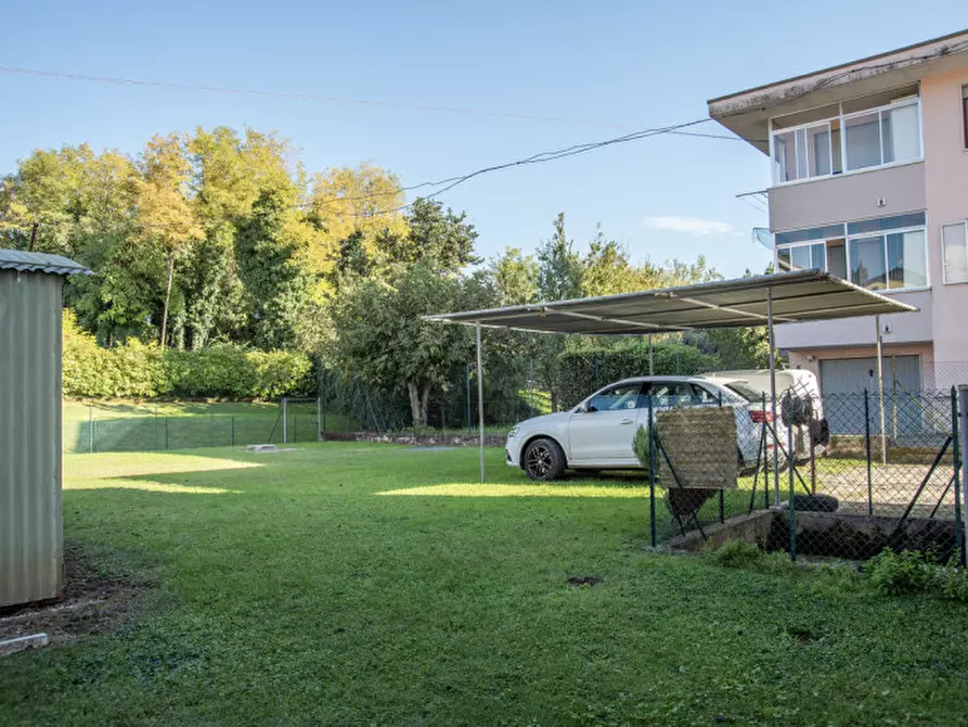 Immagine 21 di Villa in vendita  in Via delle Rose a Verona