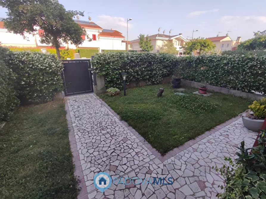 Immagine 16 di Casa trifamiliare in vendita  in Vicolo Gozzano, 1 a Albignasego