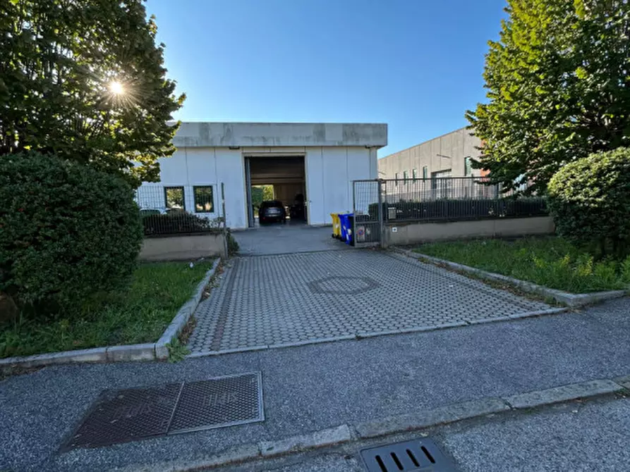 Immagine 1 di Capannone industriale in affitto  in Via dei Fabbri 26 a Livorno