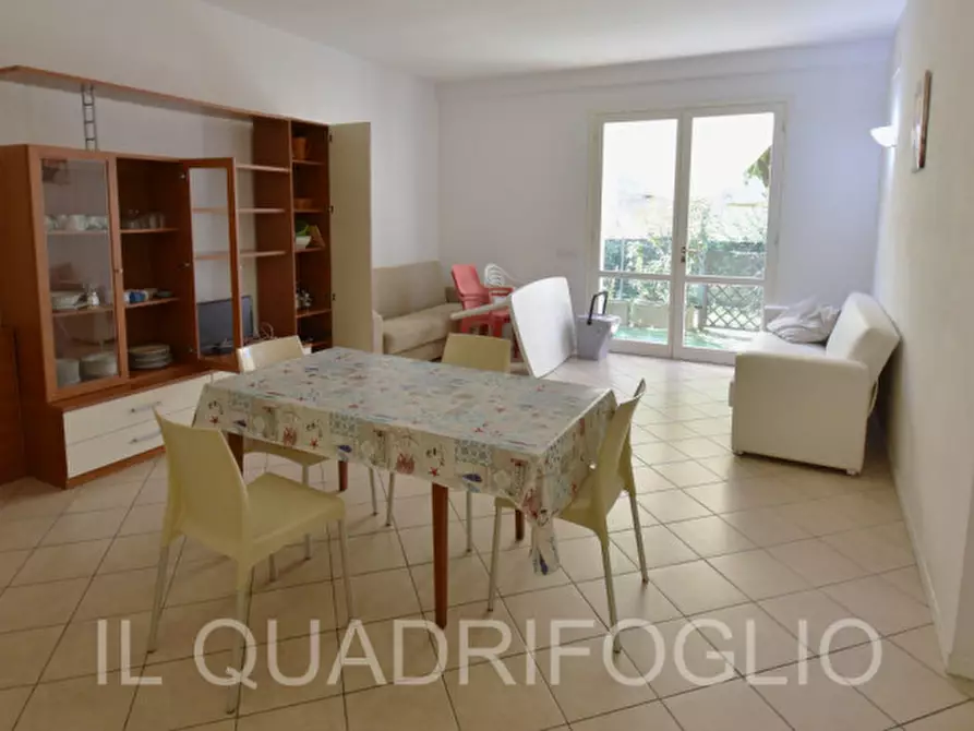 Immagine 1 di Appartamento in vendita  in Via Vesuvio a Cervia