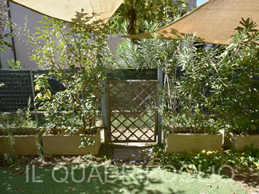 Immagine 14 di Appartamento in vendita  in Via Vesuvio a Cervia