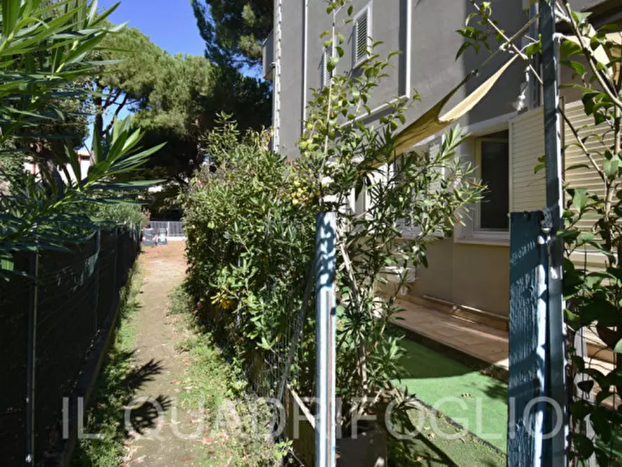 Immagine 15 di Appartamento in vendita  in Via Vesuvio a Cervia