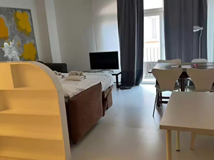 Immagine 4 di Appartamento in vendita  in VIA GHIBELLINA a Firenze