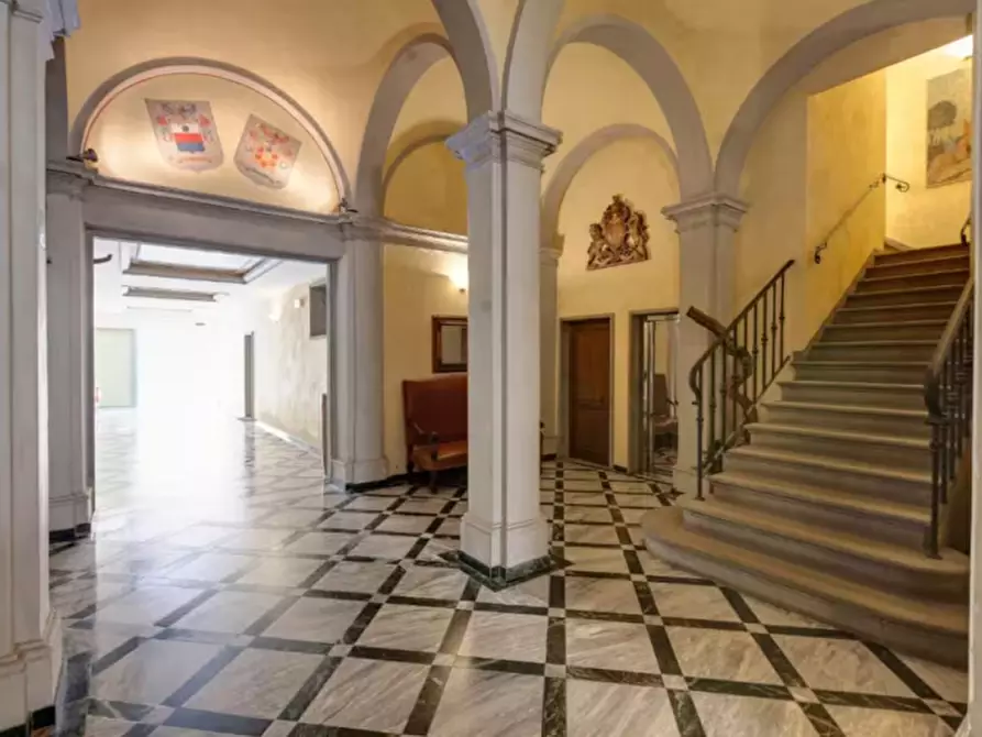 Immagine 12 di Appartamento in vendita  in VIA GHIBELLINA a Firenze