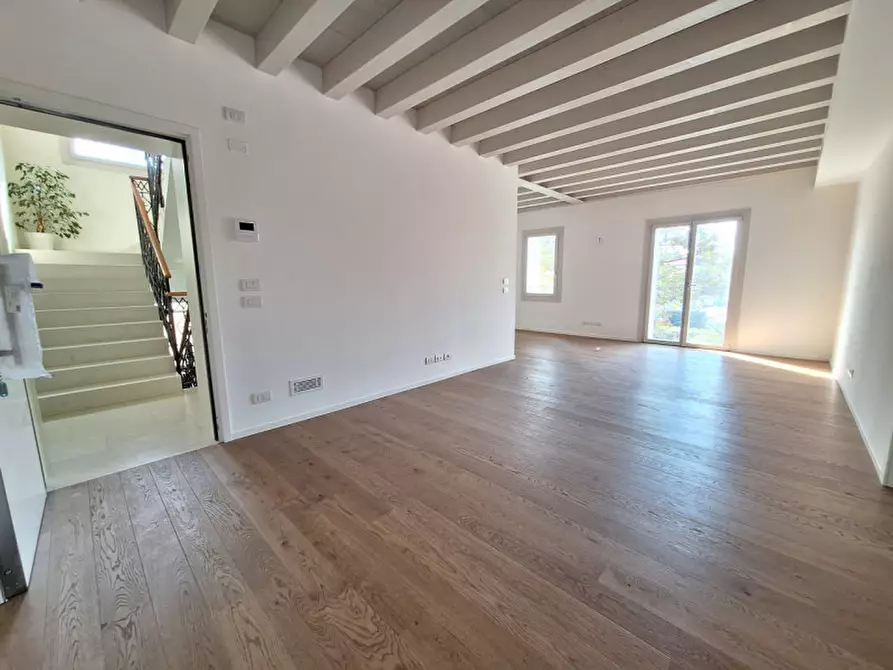 Immagine 2 di Appartamento in vendita  in Via Giuseppe Garibaldi a Spinea