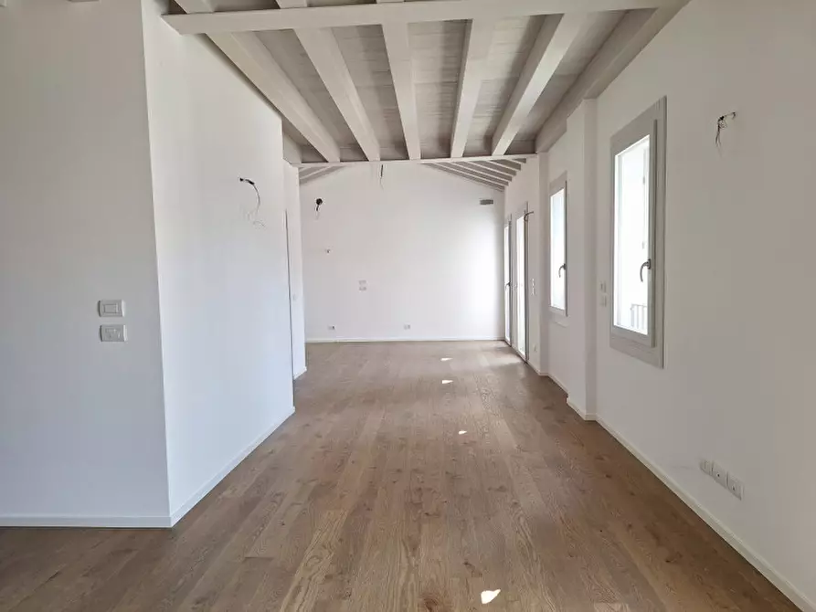 Immagine 3 di Appartamento in vendita  in Via Giuseppe Garibaldi a Spinea