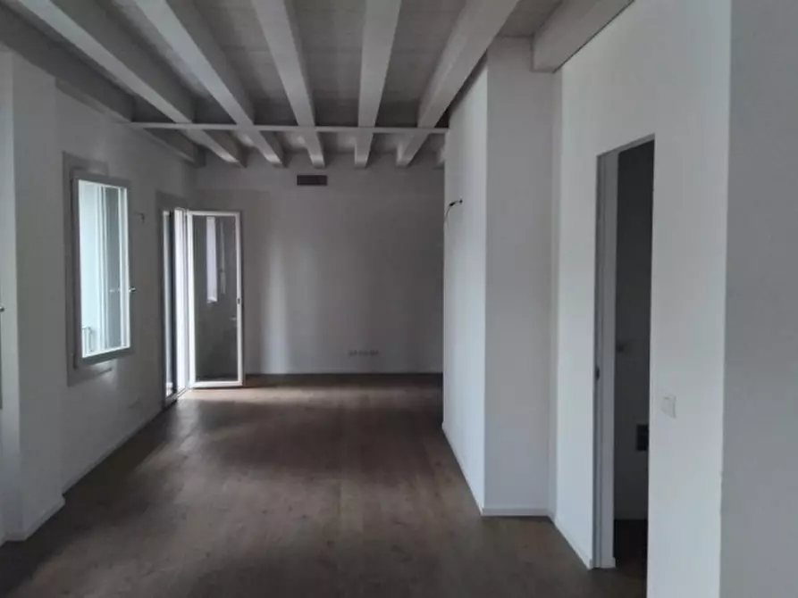 Immagine 3 di Appartamento in vendita  in Via Giuseppe Garibaldi a Spinea