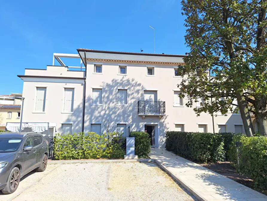 Immagine 12 di Appartamento in vendita  in Via Giuseppe Garibaldi a Spinea