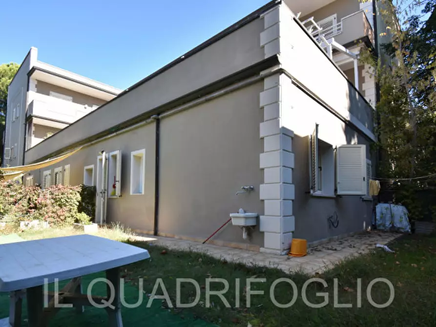 Immagine 13 di Appartamento in vendita  in Via Vesuvio a Cervia