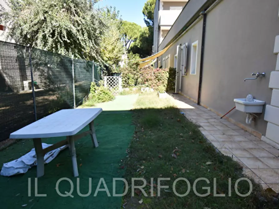 Immagine 14 di Appartamento in vendita  in Via Vesuvio a Cervia