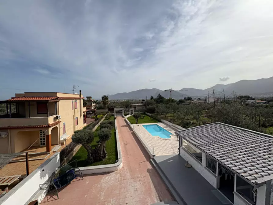 Immagine 5 di Villa in vendita  in Via Enrico Berlinguer 45 a Carini