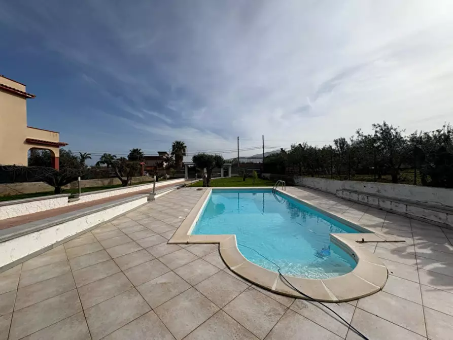 Immagine 6 di Villa in vendita  in Via Enrico Berlinguer 45 a Carini