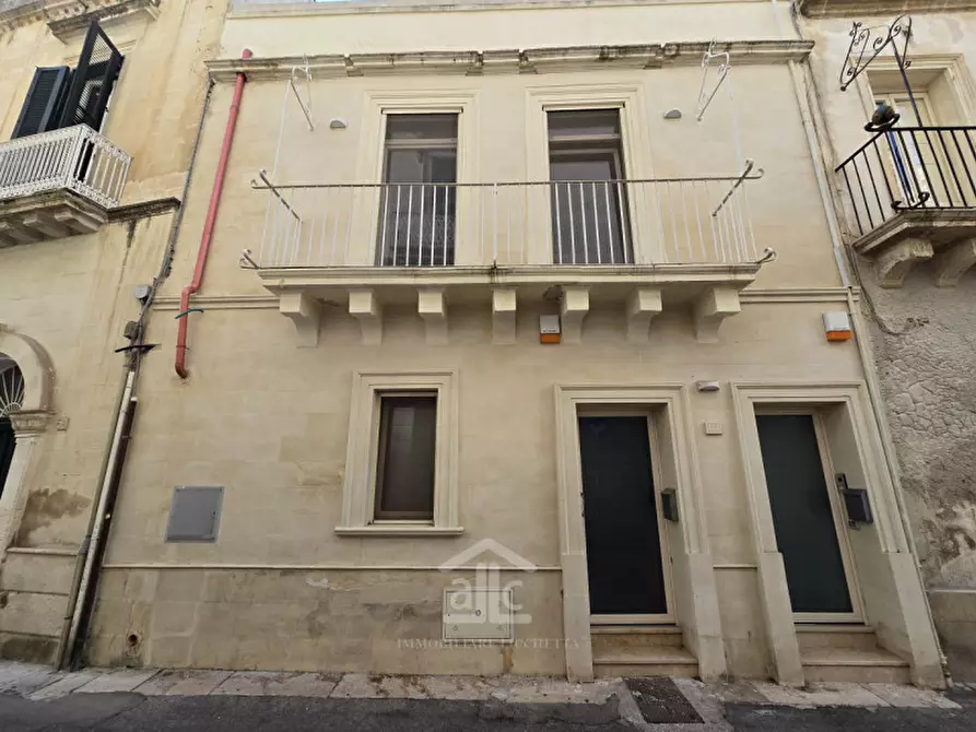Immagine 2 di Casa indipendente in vendita  in Via Principi di Savoia 60 a Lecce