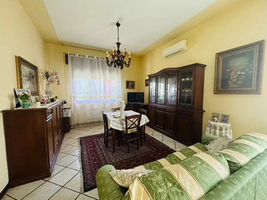 Immagine 9 di Appartamento in vendita  in via. J.F. KENNEDY a Visano