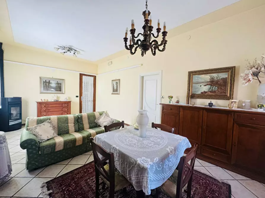 Immagine 10 di Appartamento in vendita  in via. J.F. KENNEDY a Visano