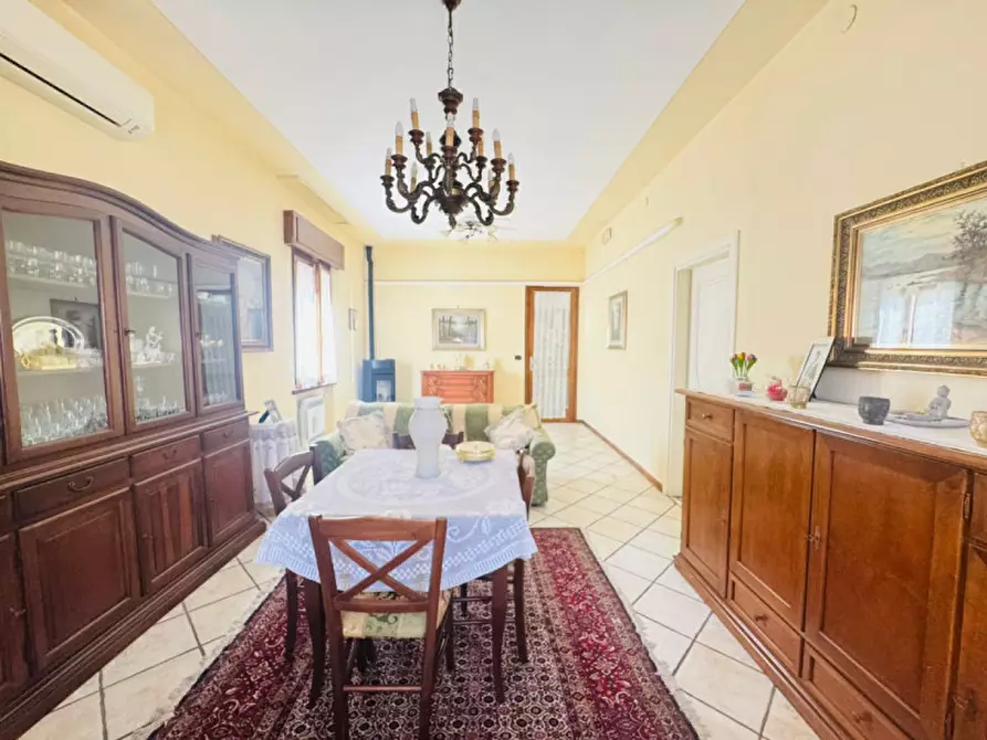 Immagine 13 di Appartamento in vendita  in via. J.F. KENNEDY a Visano