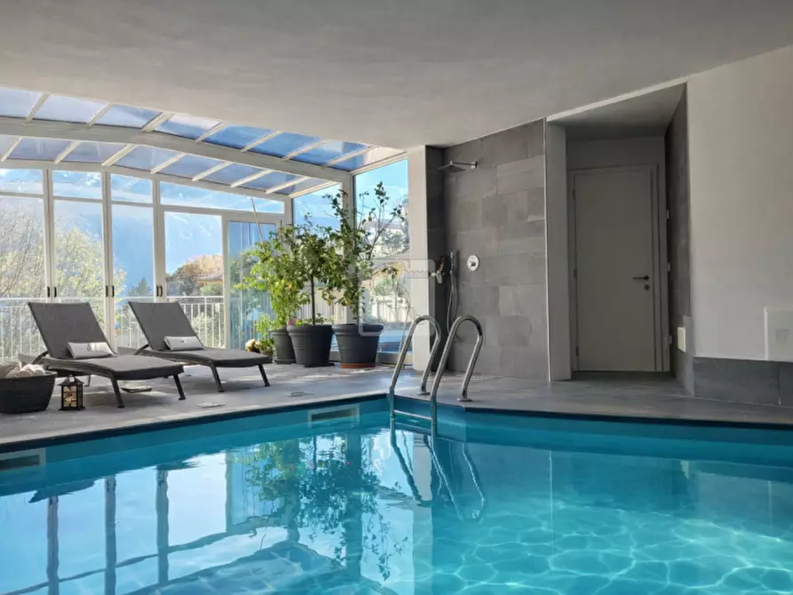 Immagine 2 di Villa in vendita  in Via Bestone a Tremosine