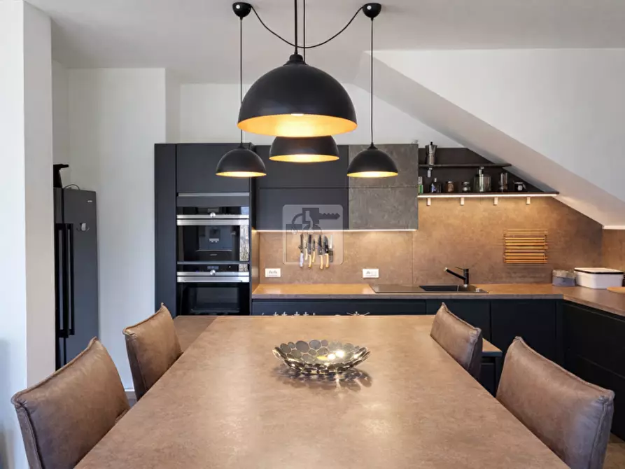 Immagine 13 di Villa in vendita  in Via Bestone a Tremosine