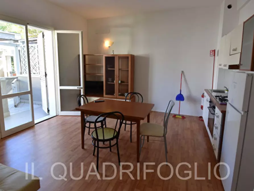 Immagine 4 di Appartamento in vendita  in Via Vesuvio a Cervia