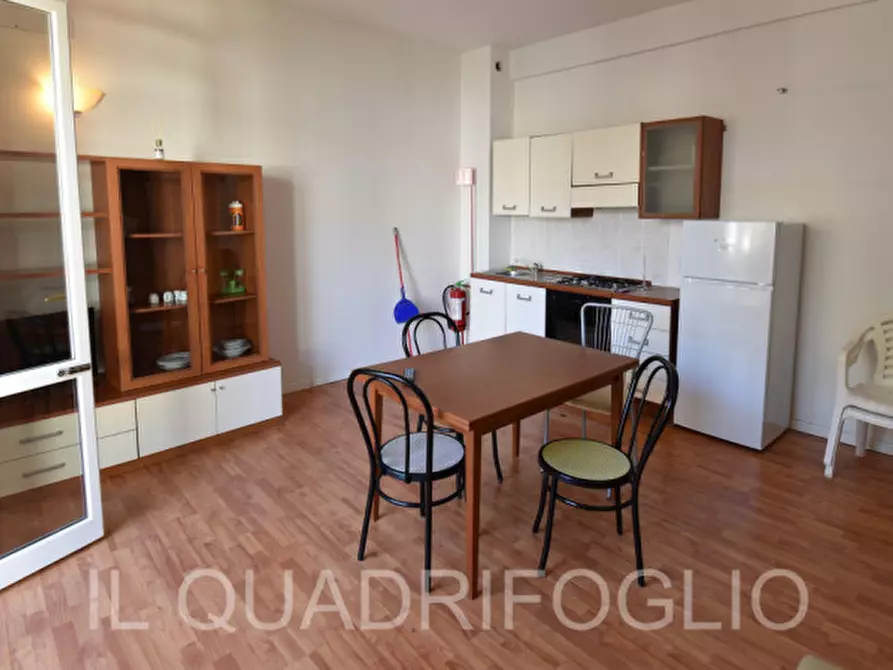 Immagine 5 di Appartamento in vendita  in Via Vesuvio a Cervia
