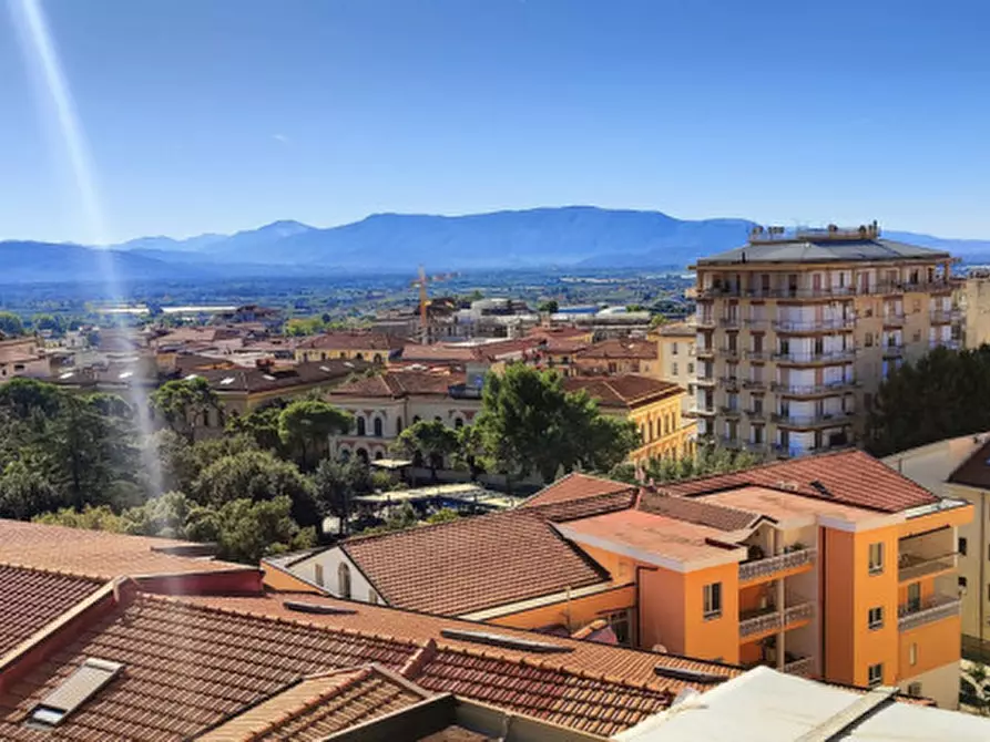 Immagine 11 di Appartamento in vendita  in Via Corso Garibaldi a Eboli