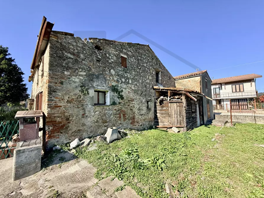 Immagine 3 di Rustico / casale in vendita  in Via Gorghizzolo a Due Carrare