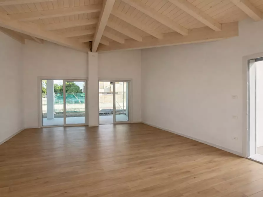 Immagine 1 di Casa quadrifamiliare in vendita  a Longare