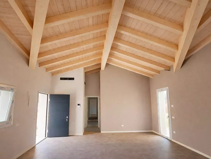 Immagine 3 di Casa quadrifamiliare in vendita  a Longare