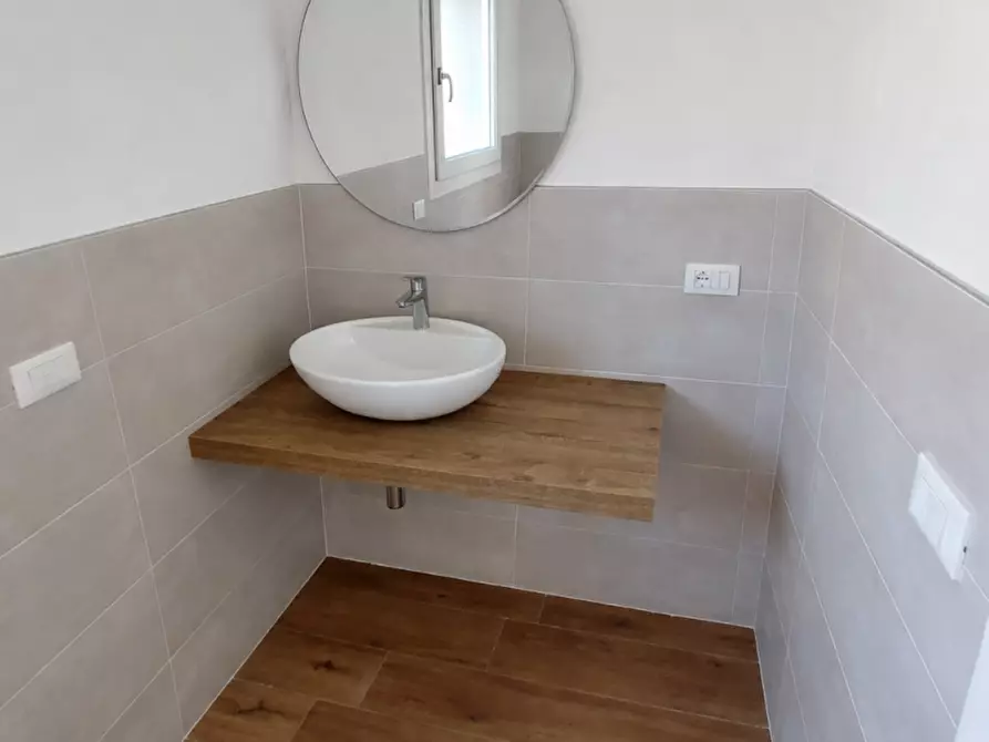 Immagine 7 di Casa quadrifamiliare in vendita  a Longare