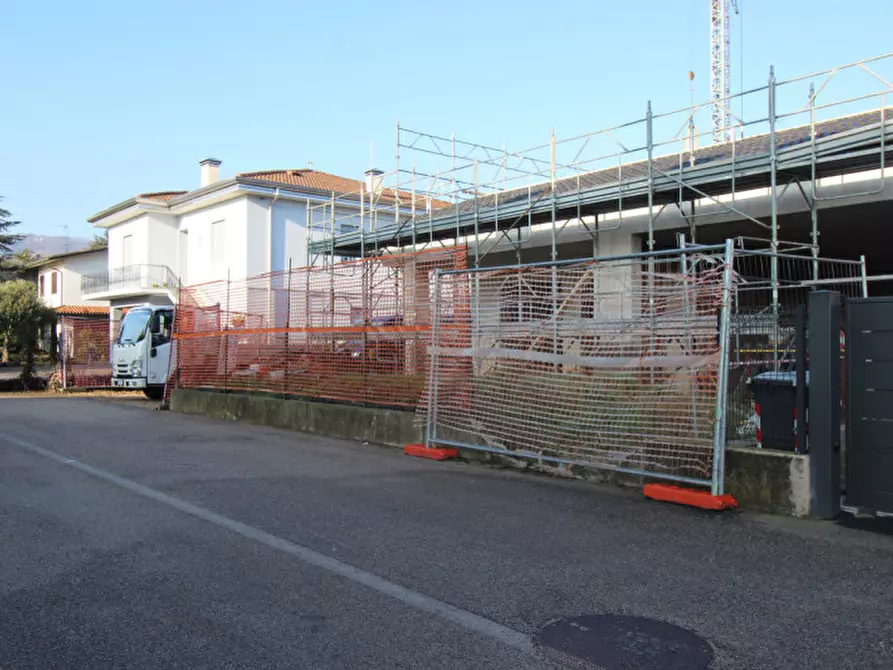 Immagine 10 di Casa quadrifamiliare in vendita  a Longare