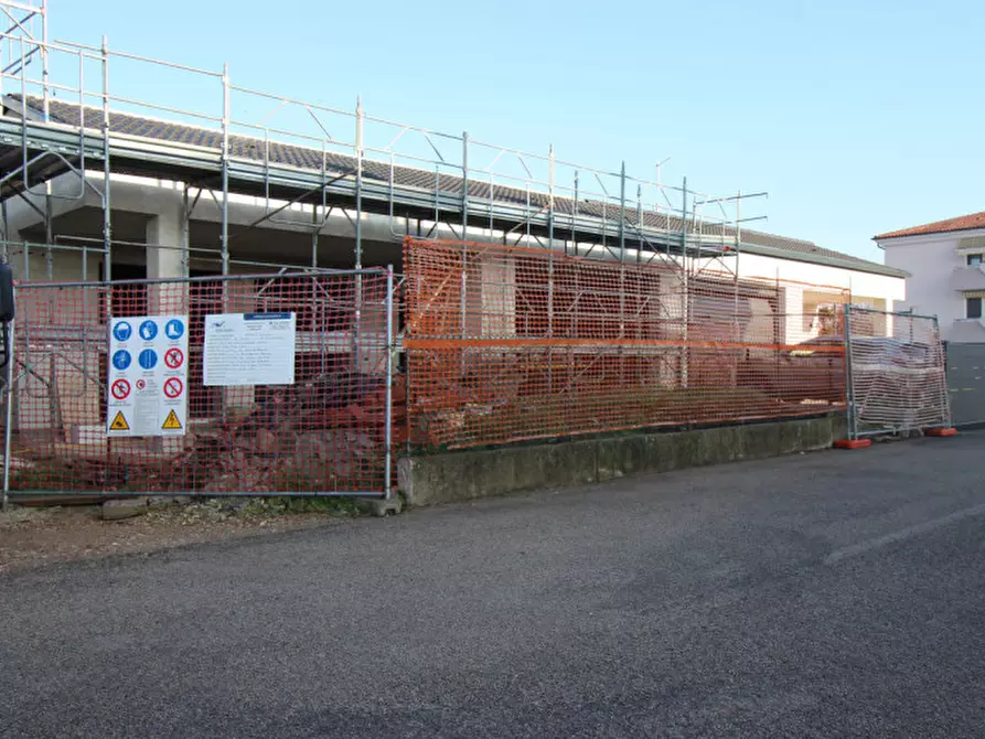 Immagine 11 di Casa quadrifamiliare in vendita  a Longare