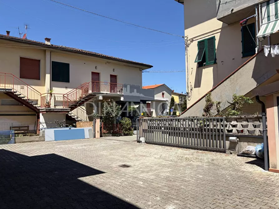 Immagine 6 di Appartamento in vendita  in via tosco romagnola est 790 a San Miniato
