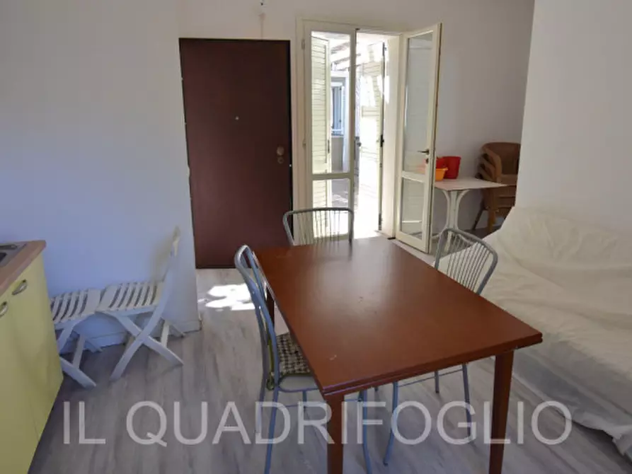 Immagine 5 di Appartamento in vendita  in Via Vesuvio a Cervia