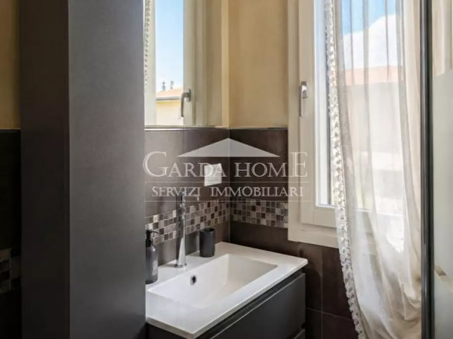 Immagine 12 di Appartamento in affitto  in Via Bonvicino a Desenzano Del Garda