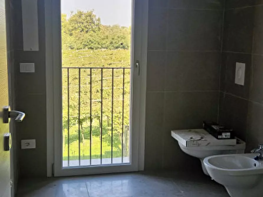 Immagine 9 di Appartamento in vendita  in Via Cherubina a Sona