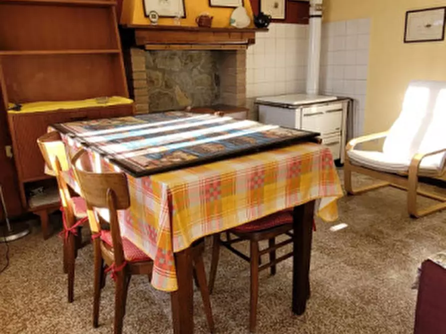 Immagine 3 di Casa indipendente in vendita  in Ballone, Corniglio a Corniglio