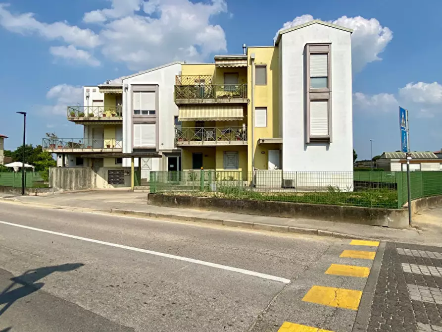 Immagine 28 di Appartamento in vendita  in Via Chiesa Nuova a Longare