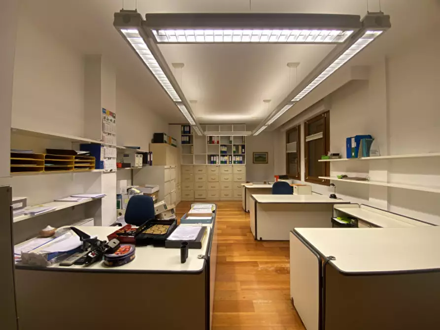 Immagine 4 di Ufficio in affitto  a Padova