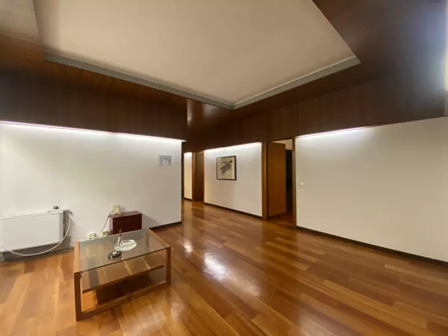 Immagine 7 di Ufficio in affitto  a Padova