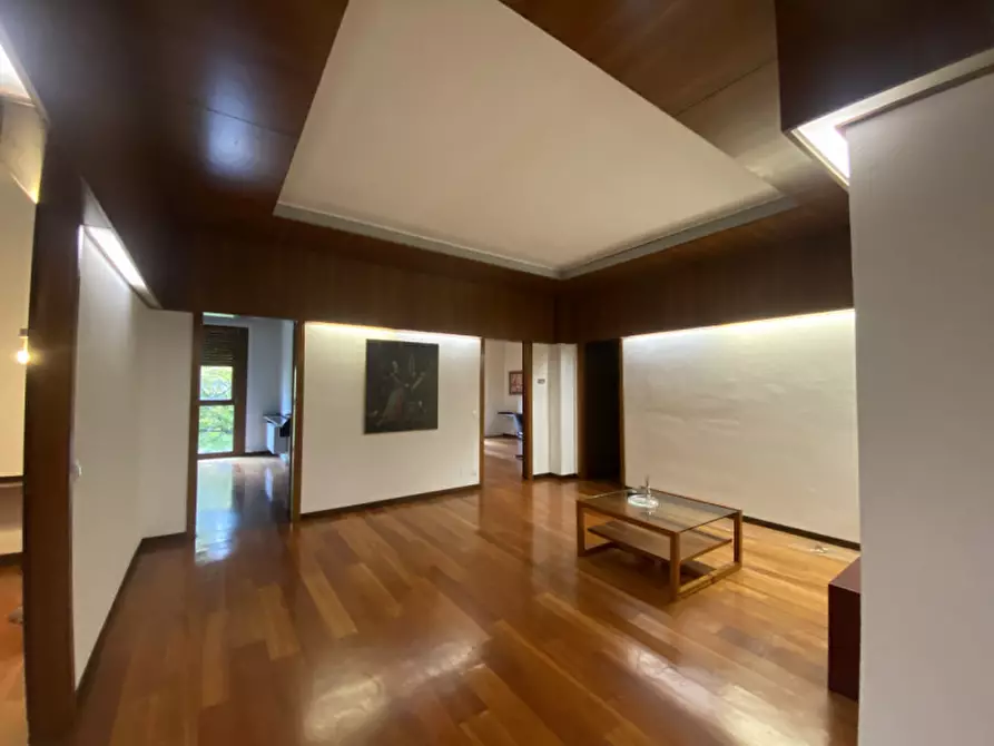 Immagine 8 di Ufficio in affitto  a Padova