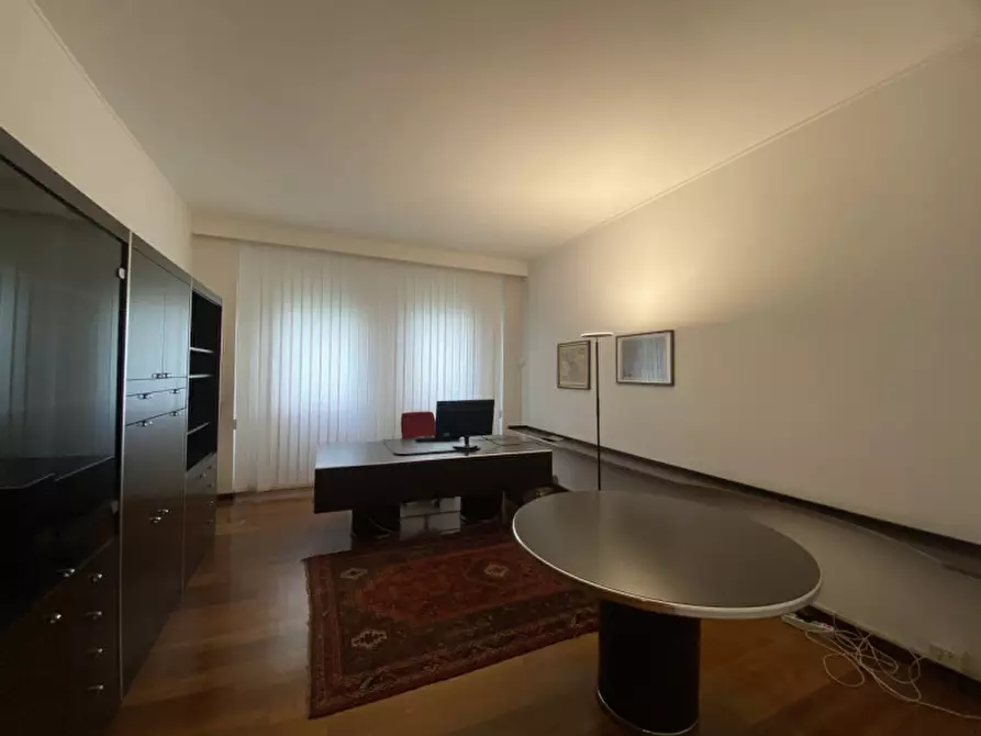 Immagine 21 di Ufficio in affitto  a Padova