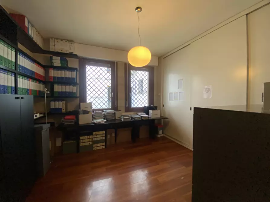 Immagine 24 di Ufficio in affitto  a Padova