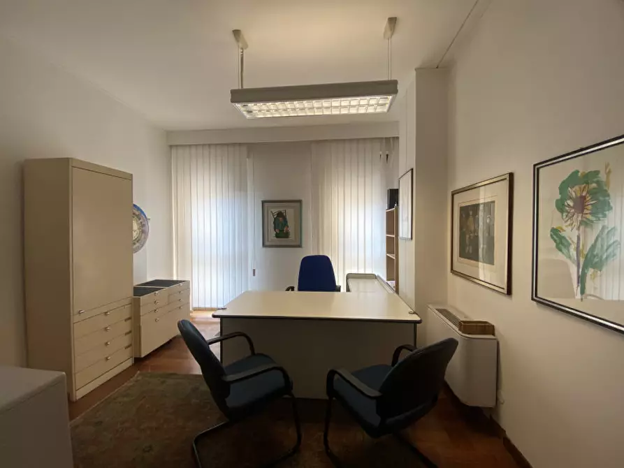 Immagine 25 di Ufficio in affitto  a Padova