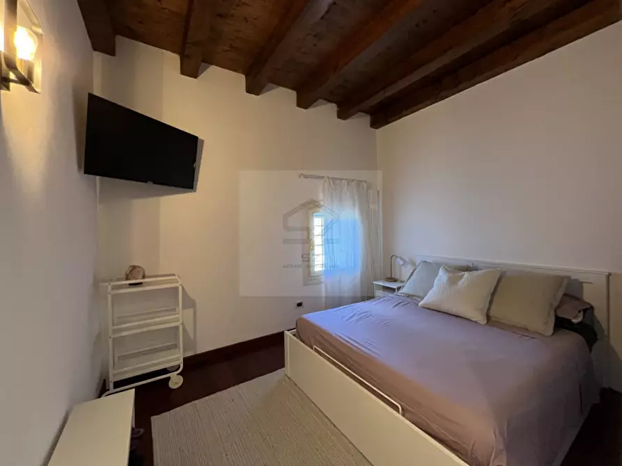 Immagine 6 di Casa trifamiliare in vendita  in Via Rodi a Selvazzano Dentro