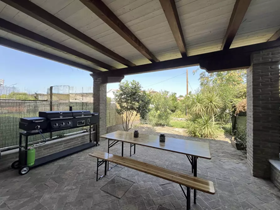 Immagine 15 di Casa trifamiliare in vendita  in Via Rodi a Selvazzano Dentro